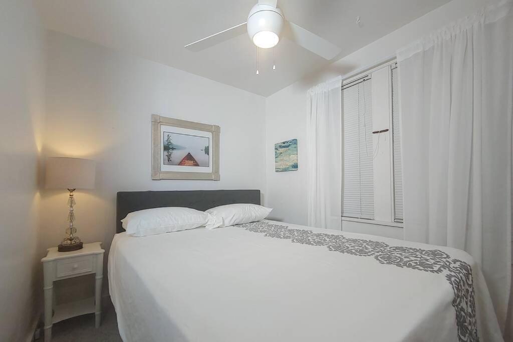 Huge Historic, W/Large Yard & Close To Beach 매니스티 외부 사진